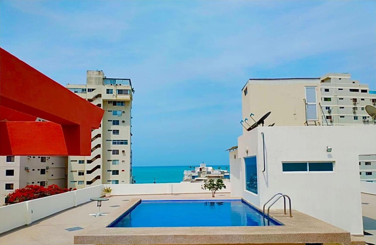 Alojate A Una Calle De La Playa Y Malecon Salinas  Extérieur photo